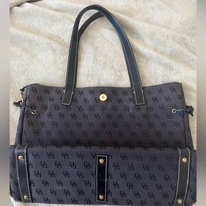 Vintage Dooney & Burke black purse
